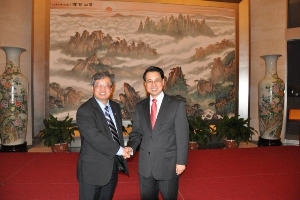 Dr. Ma and Ambassador Liu